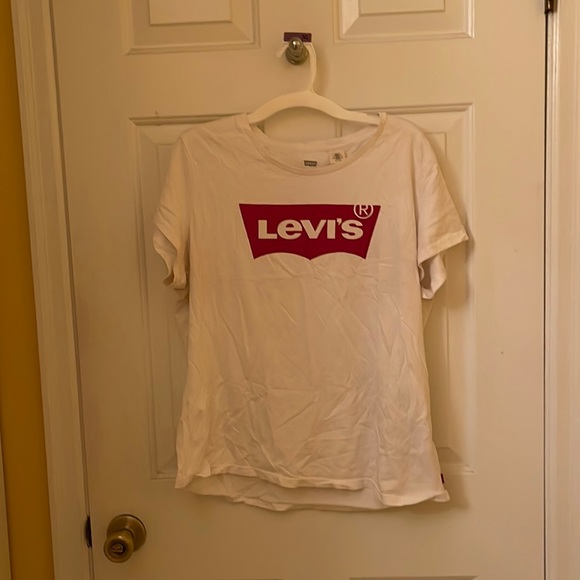 Levi T Shirt - Picture 1 of 2